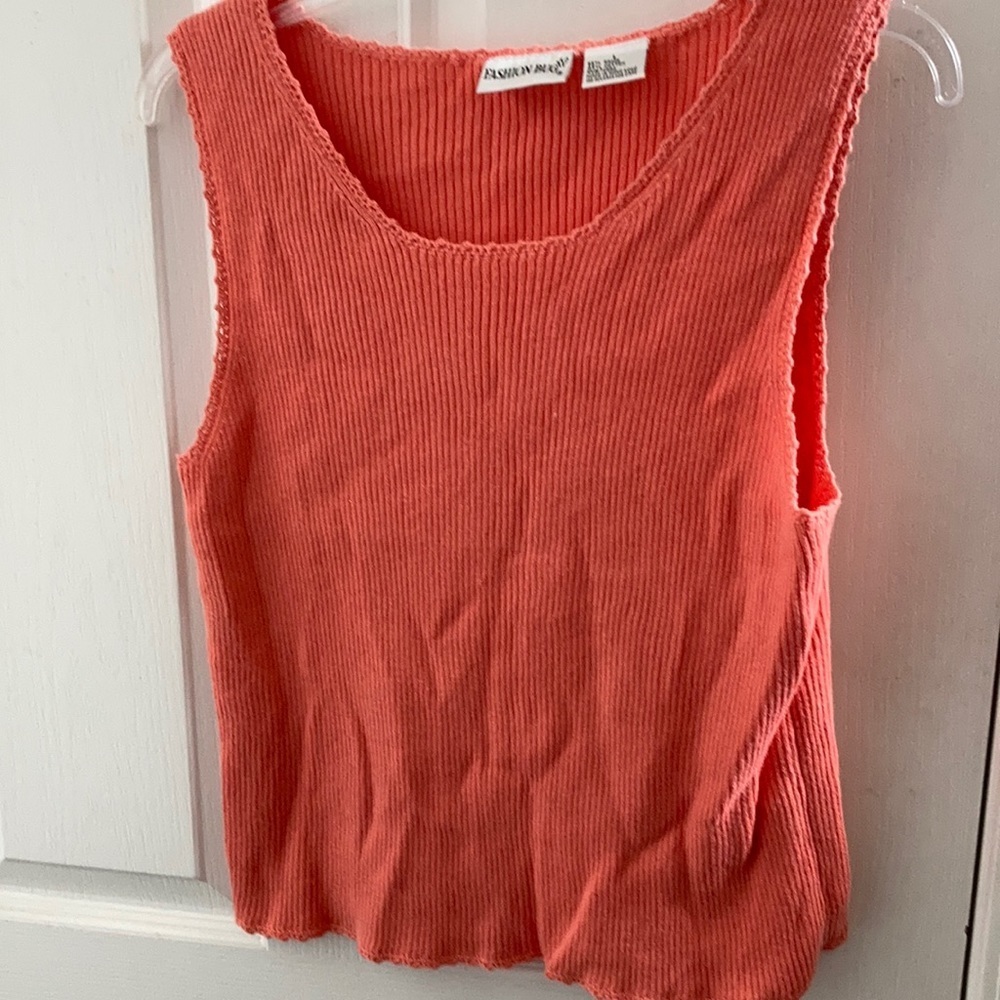 FINAL MARKDOWN Fashion bug ribbed tank large